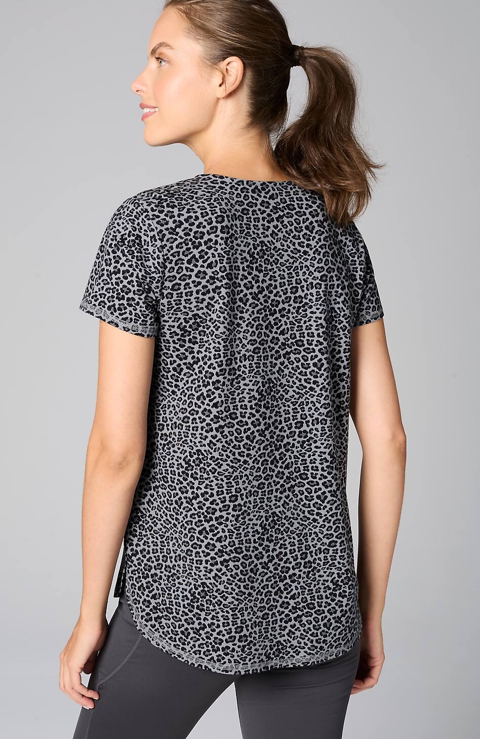 12672-Fit-Progress-Shirttail-Tee-101.jpg Fit Progress Shirttail Tee