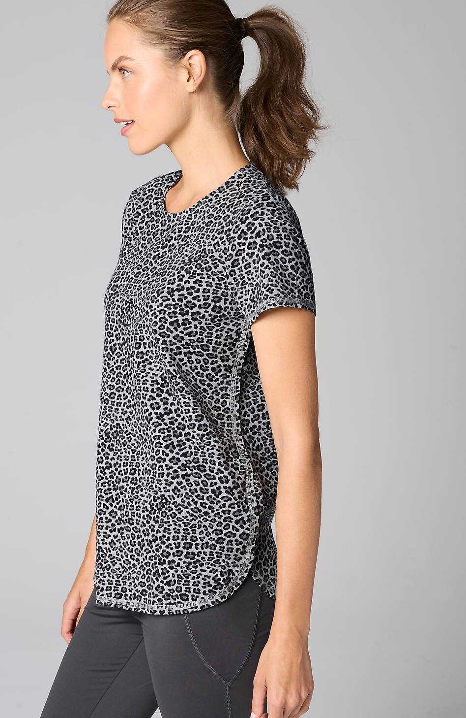 12672-Fit-Progress-Shirttail-Tee-104.jpg Fit Progress Shirttail Tee