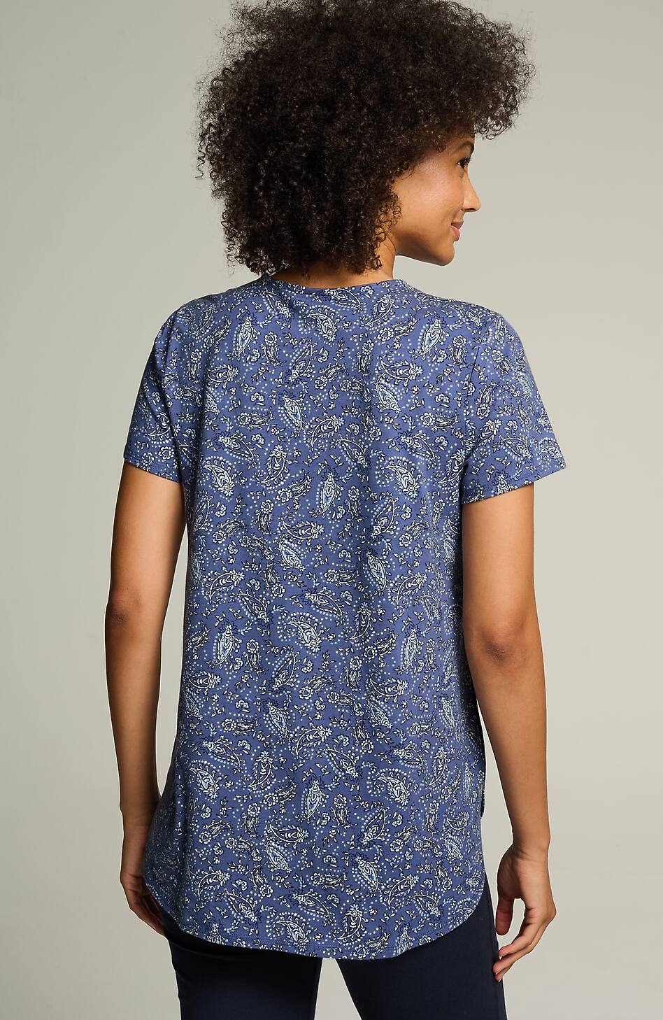 12672-Fit-Progress-Shirttail-Tee-113.jpg Fit Progress Shirttail Tee