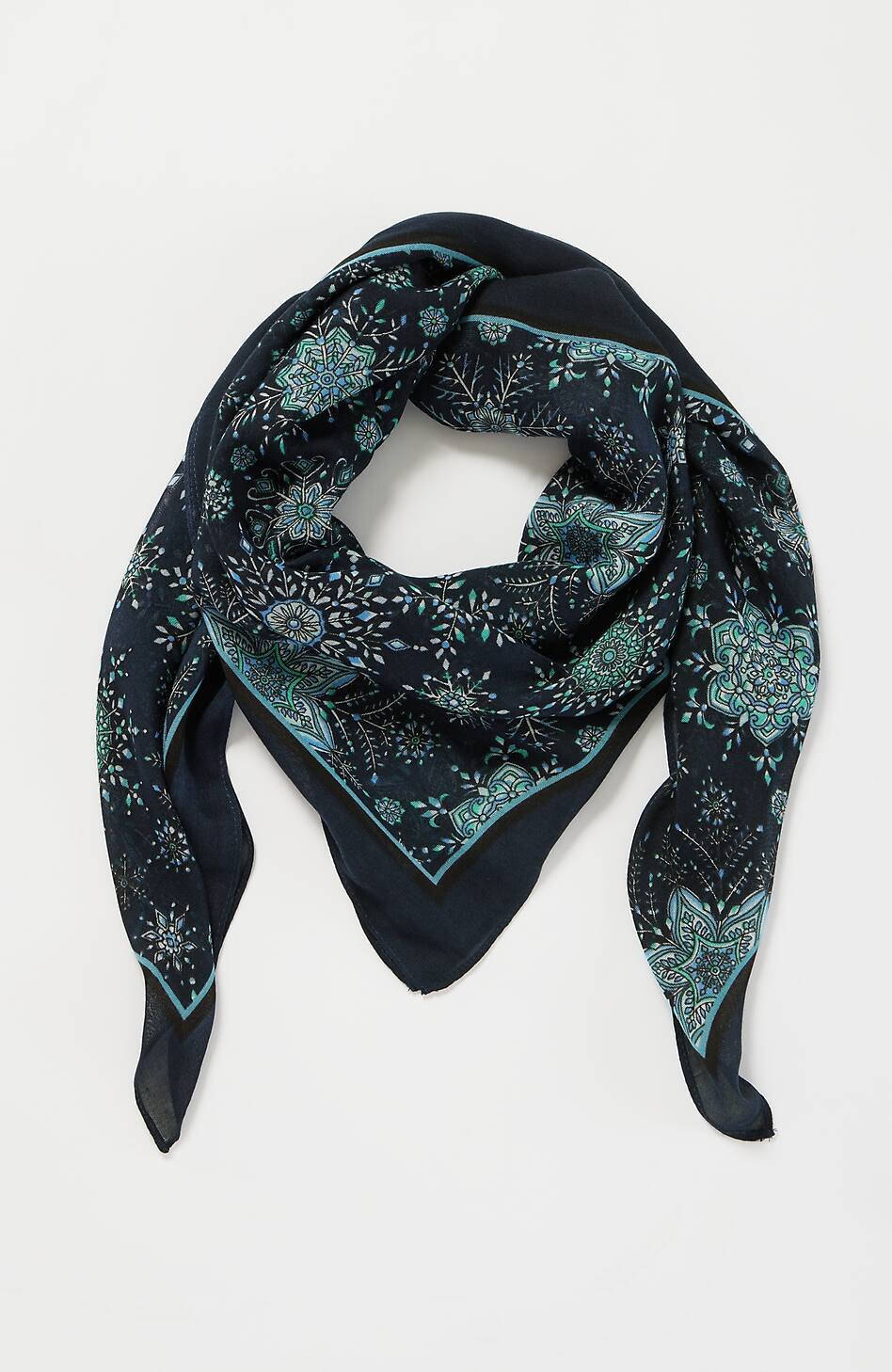 1351-Lightweight-Printed-Square-Scarf-4.jpg Lightweight Printed Square Scarf