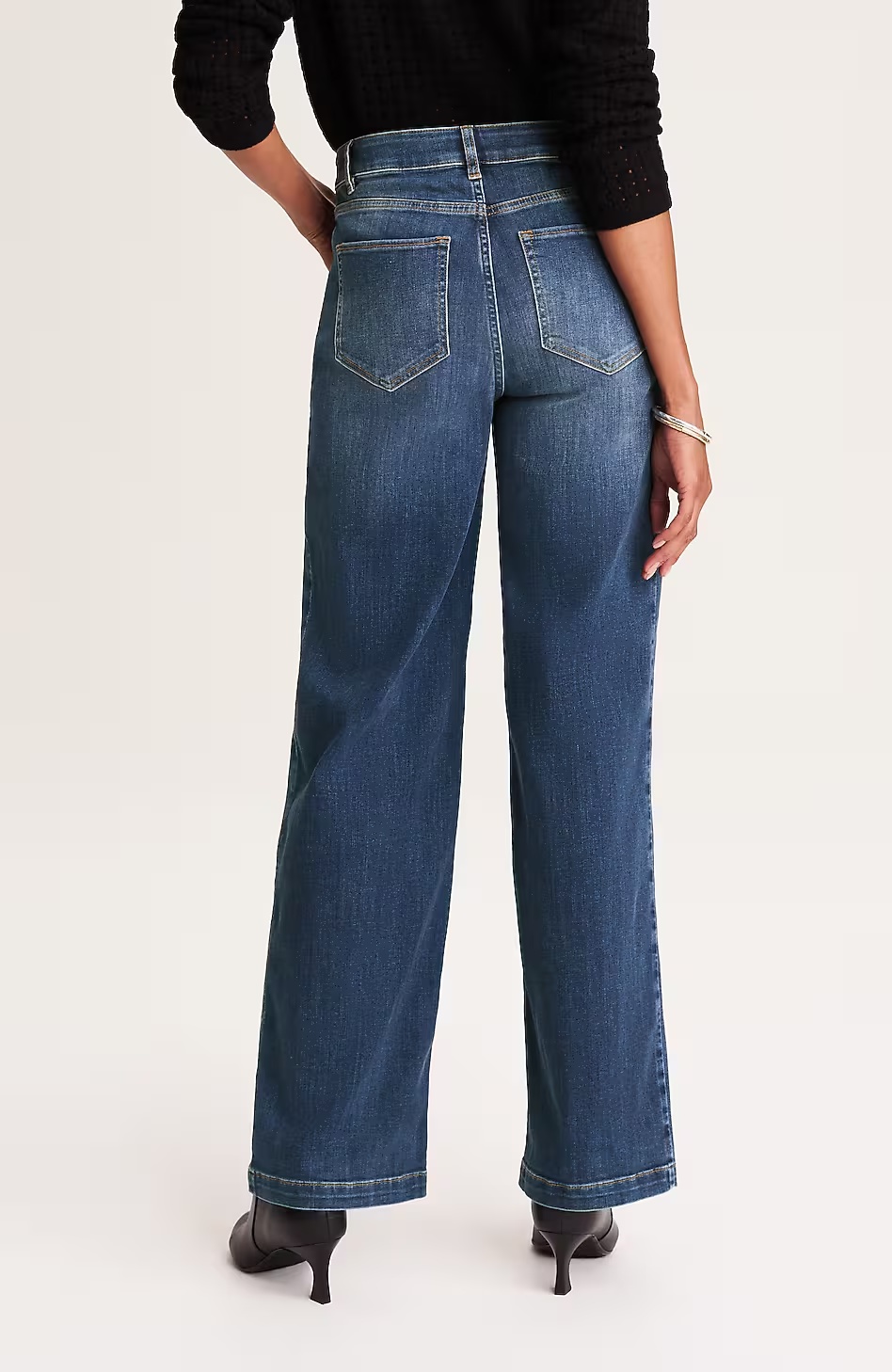Curvy-Fit Patch-Pocket Wide-Leg Jeans