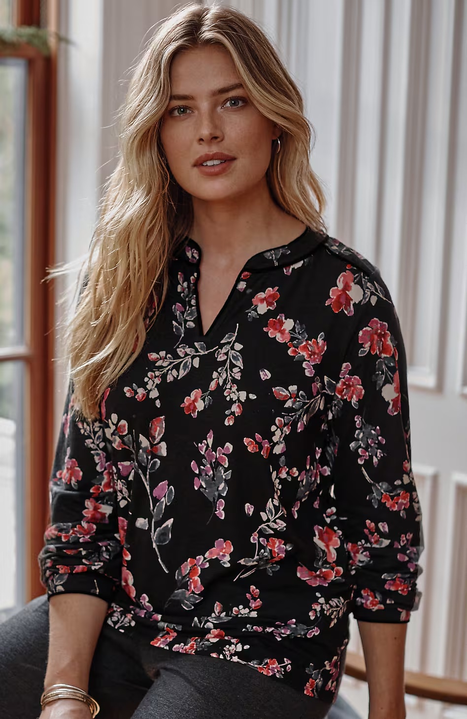 18775-Contrast-Trimmed-Top-11.jpg Contrast-Trimmed Top