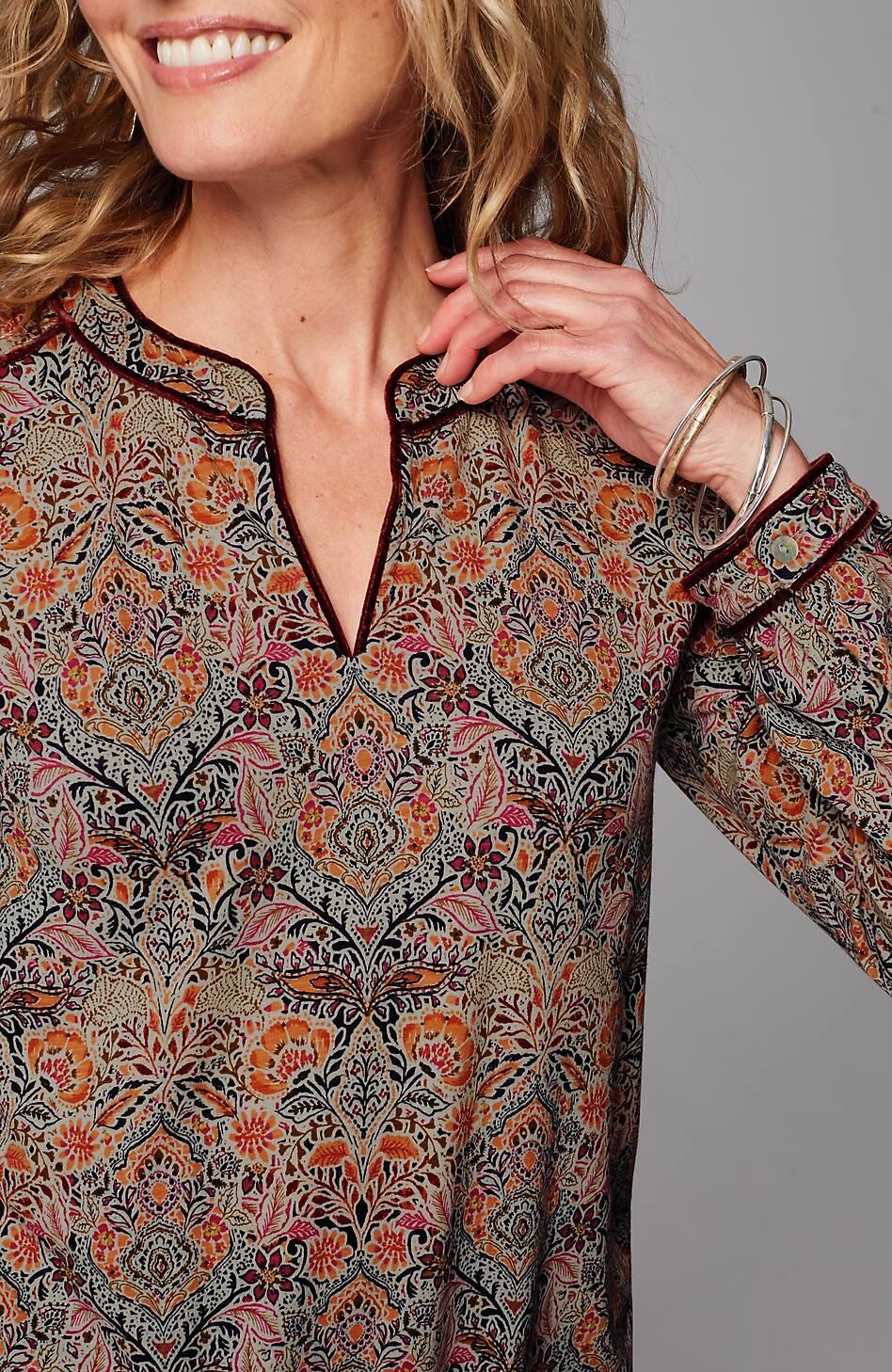 18775-Contrast-Trimmed-Top-15.jpg Contrast-Trimmed Top