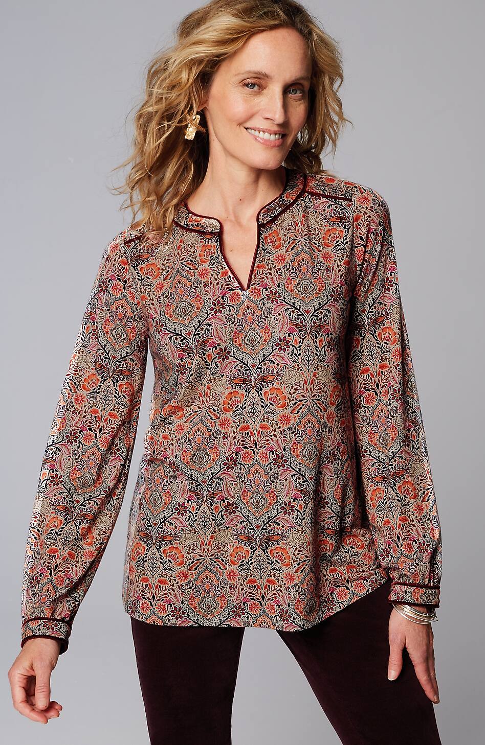18775-Contrast-Trimmed-Top-17.jpg Contrast-Trimmed Top