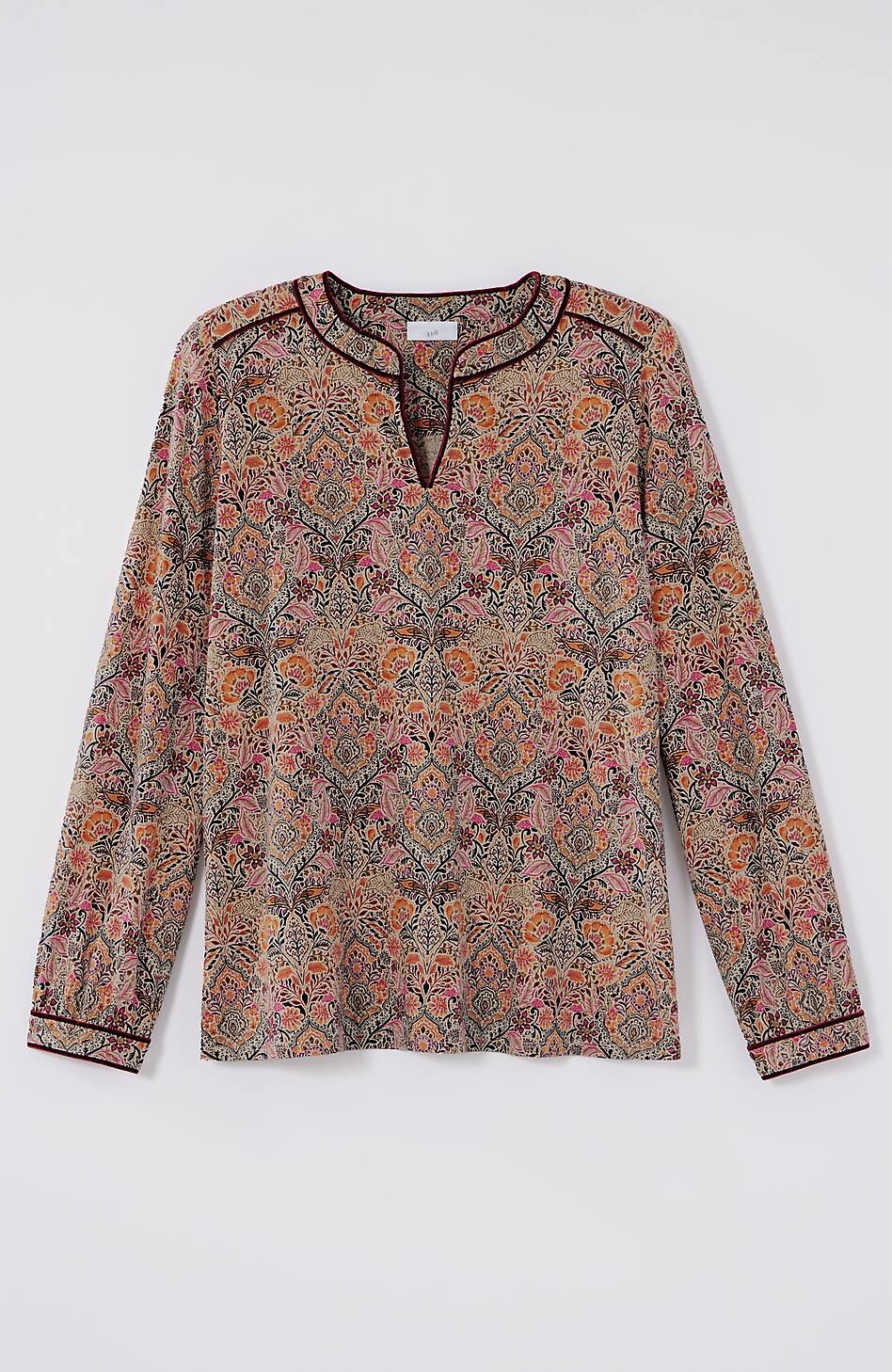 18775-Contrast-Trimmed-Top-21.jpg Contrast-Trimmed Top