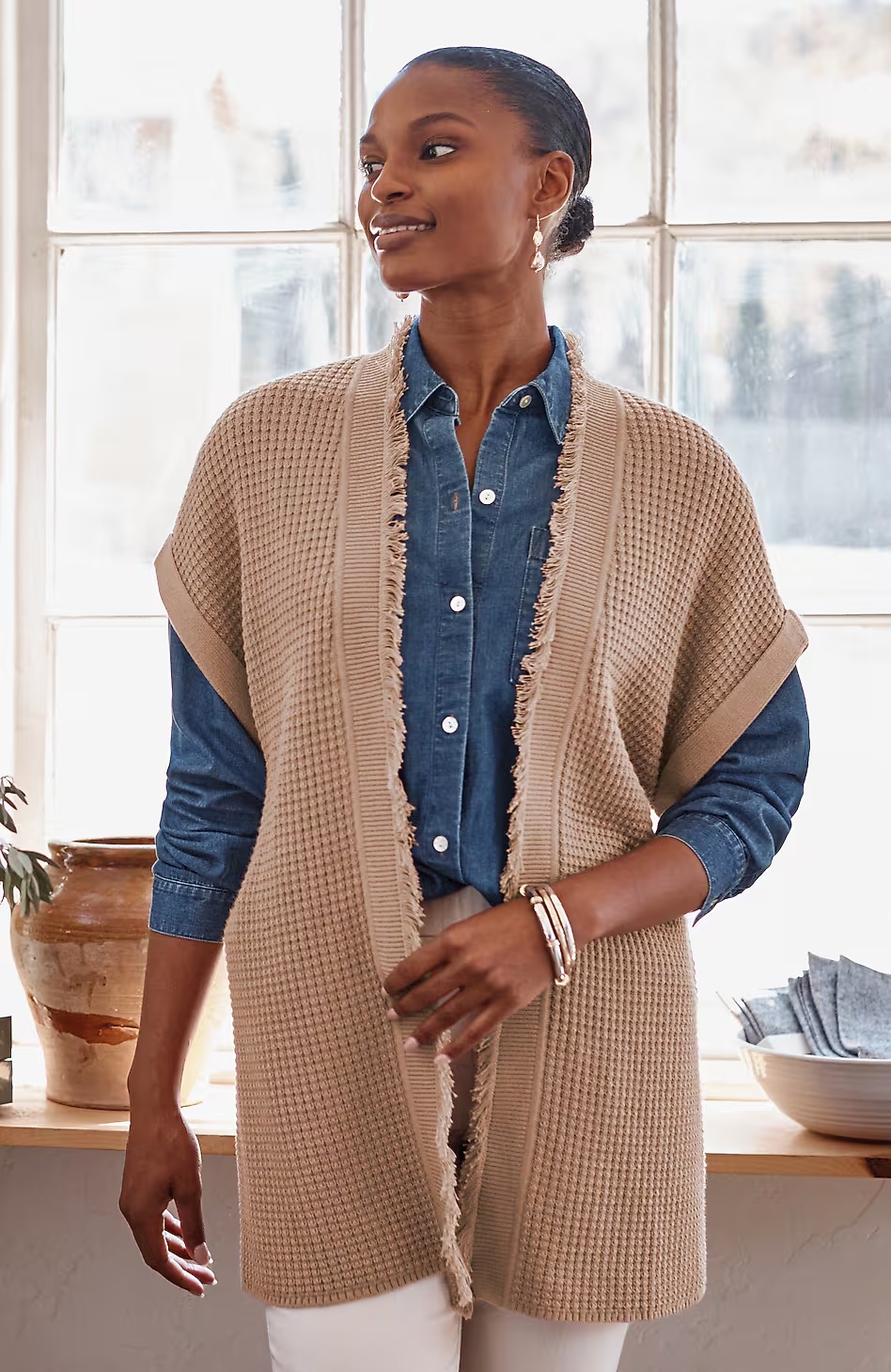 Textured Fringed-Edge Gilet