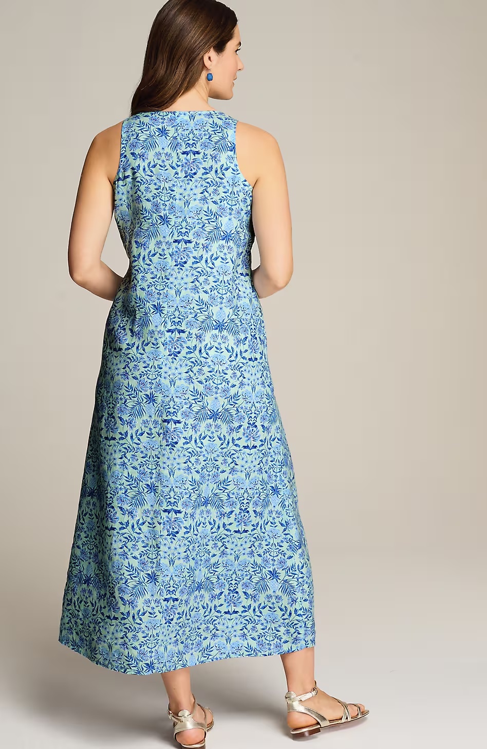 35840-Sleeveless-V-Neck-Maxi-Dress-5.jpg Sleeveless V-Neck Maxi Dress