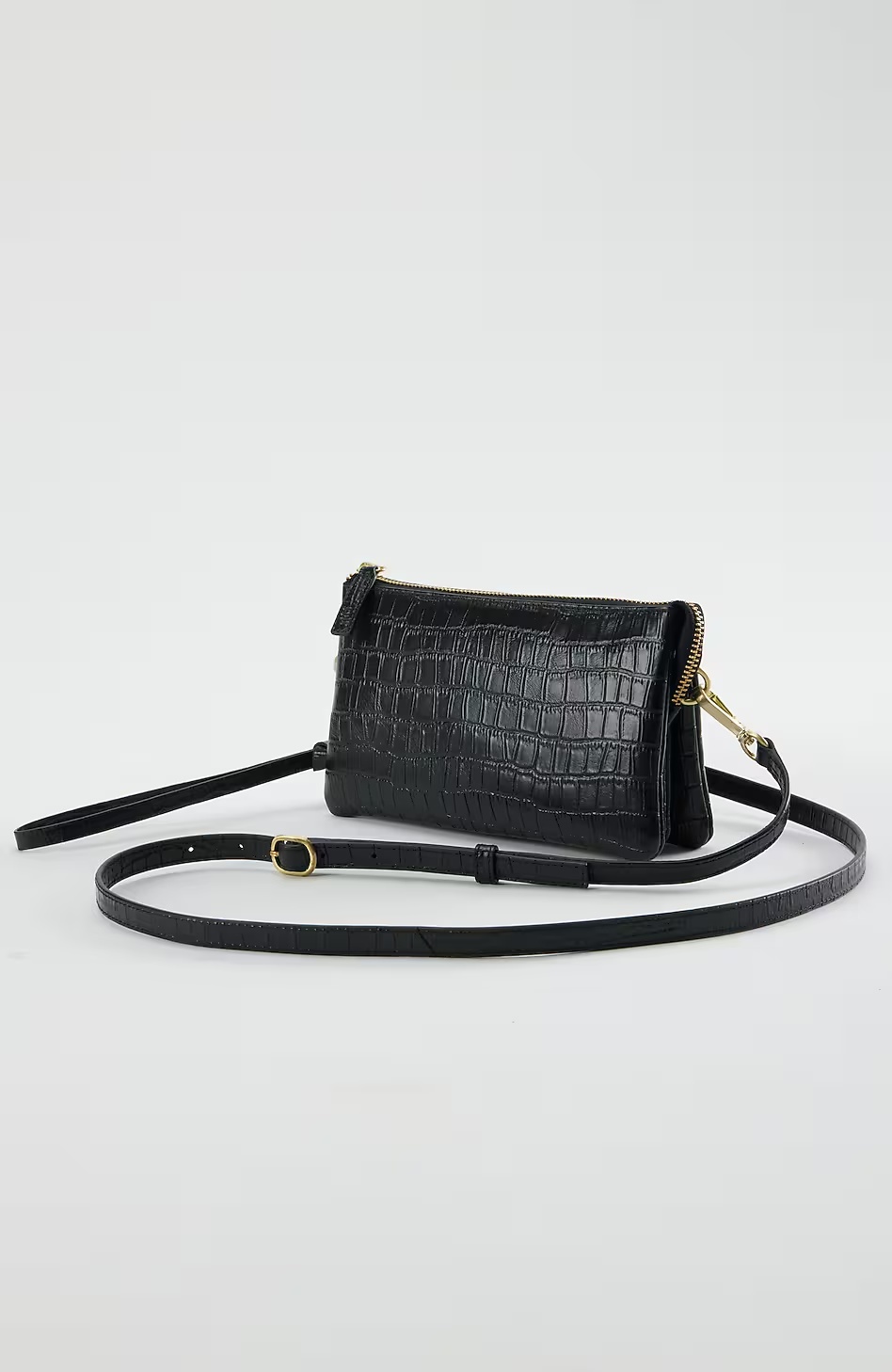 Embossed Leather 3-In-1 Crossbody